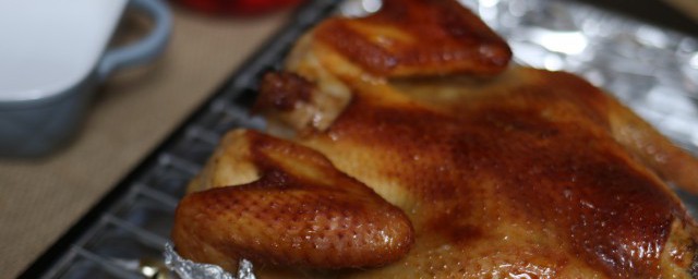 在家用烤箱烤鸡的方法窍门 在家用烤箱烤鸡的方法