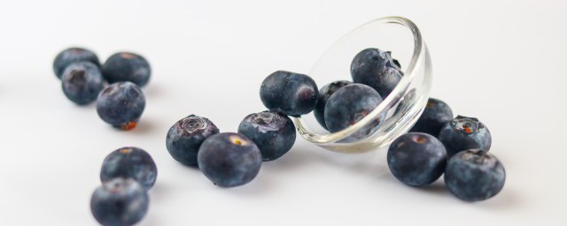 怎样识别新鲜蓝莓真假 识别新鲜蓝莓真假方法