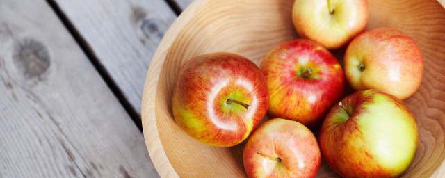 苹果要煮多久才能吃 煮苹果多长时间最好