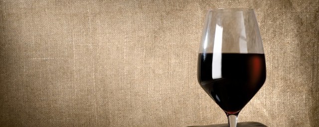 简单做葡萄酒的方法 怎么做葡萄酒