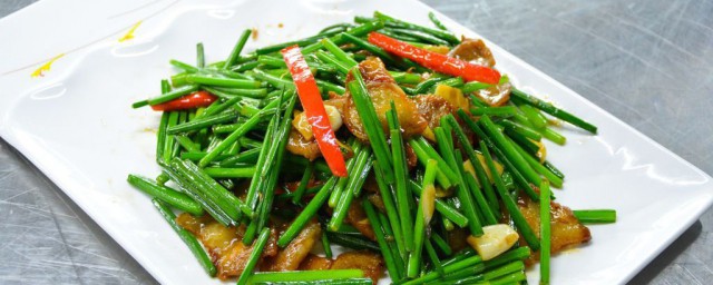 菲菜炒肉怎么做好吃法 韭菜炒肉如何做