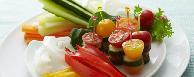炖水果沙拉简单方法 炖水果沙拉简单方法如何做