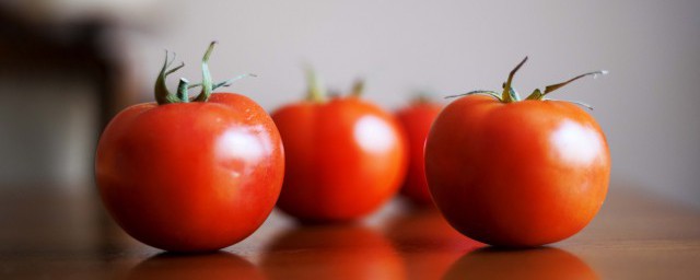 西红柿跟土豆能一起吃吗 西红柿和土豆可以一起吃吗