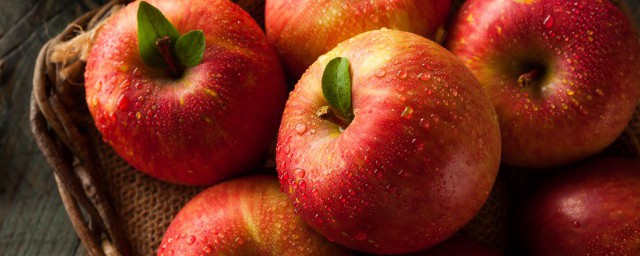 煮熟苹果可以存放多久时间 煮熟的苹果大约能存放多久