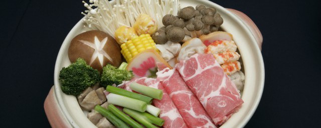 吃牛肉火锅必点啥食材呢 吃牛肉火锅配菜推荐