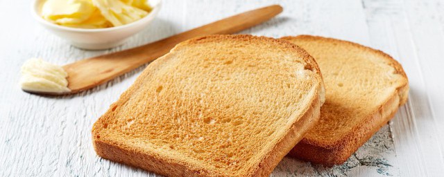 如何在家自制面包简单方法 怎么在家自制面包