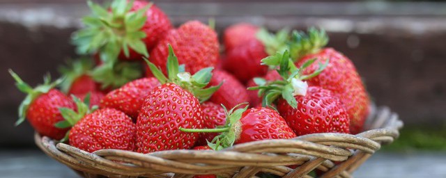 草莓一般几月份成熟 草莓的成熟期是几月呢