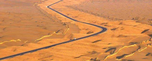 塔克拉玛干沙漠在哪个省 塔克拉玛干沙漠介绍