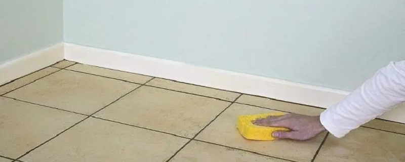 地板上的水垢怎么除掉