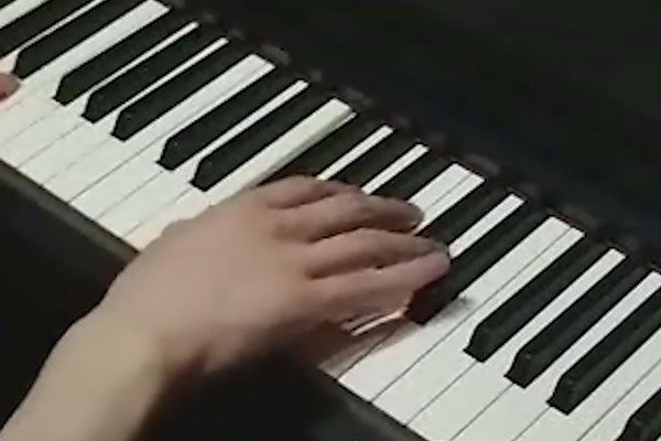 钢琴黑白键代表什么